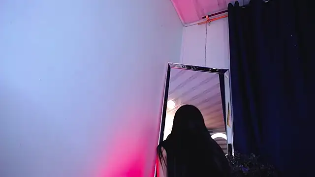 Emilyy05  online show from March 16, 2026, 11:53 pm