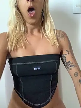 Snapshot of bety13 chatting on March 16, 2026, 9:13 am bety13 online show from March 16, 2026, 9:13 am