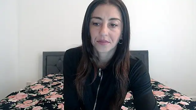 Snapshot of Stella_John chatting on September 9, 2025, 6:24 am Stella John online show from September 9, 2025, 6:24 am