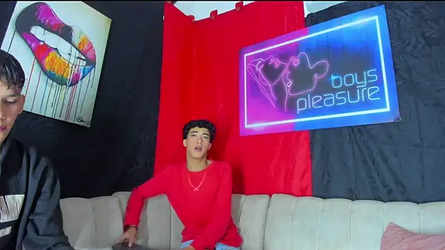 Snapshot of Pleasure_boys_hot chatting on January 9, 2026, 7:04 pm Pleasure boys hot online show from January 9, 2026, 7:04 pm