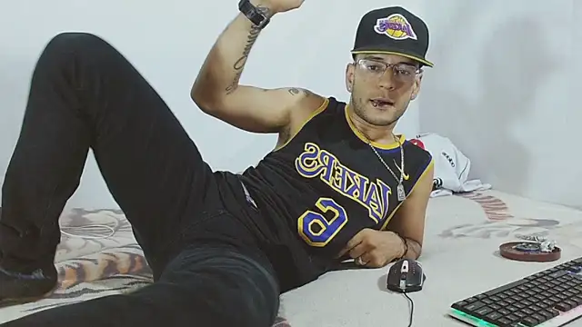 Snapshot of Alphamaster_92 chatting on March 1, 2026, 4:58 am Alphamaster 92 online show from March 1, 2026, 4:58 am