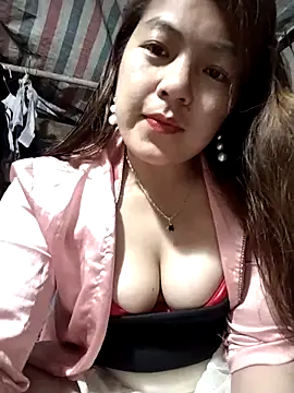 Snapshot of Lucky_cutee chatting on March 23, 2026, 3:43 am Lucky cutee online show from March 23, 2026, 3:43 am