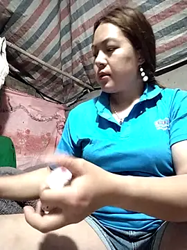 Snapshot of Lucky_cutee chatting on April 7, 2026, 12:00 am Lucky cutee online show from April 7, 2026, 12:00 am