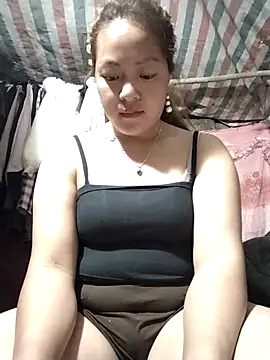 Snapshot of Lucky_cutee chatting on April 7, 2026, 11:48 pm Lucky cutee online show from April 7, 2026, 11:48 pm