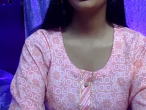 cute Dirty Diva online show from April 8, 2026, 3:28 am