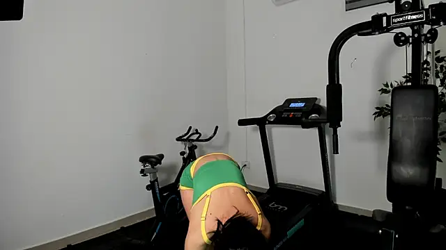 Snapshot of Zenith_glow chatting on March 3, 2026, 9:53 pm Zenith glow online show from March 3, 2026, 9:53 pm