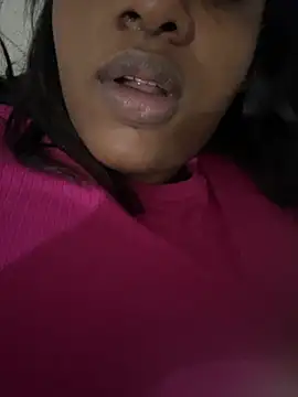 amorasecy online show from February 16, 2026, 2:07 am