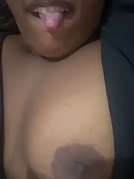 amorasecy online show from February 24, 2026, 12:14 pm