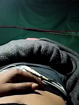 Hot2602 online show from December 21, 2025, 1:18 pm