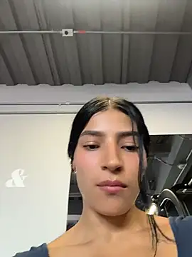 Snapshot of Ema_Rose_ chatting on June 5, 2026, 5:40 pm Ema Rose online show from June 5, 2026, 5:40 pm