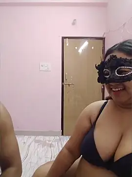 DesiSeductress online show from April 9, 2026, 6:46 pm