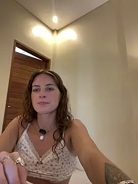 miamiamuse online show from February 1, 2026, 12:53 am