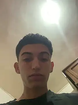 Snapshot of Chic0j0ven chatting on February 5, 2026, 12:15 am Chic0j0ven online show from February 5, 2026, 12:15 am