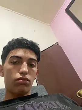 Snapshot of Chic0j0ven chatting on February 6, 2026, 6:18 am Chic0j0ven online show from February 6, 2026, 6:18 am