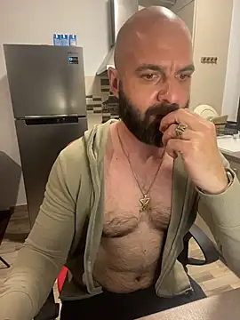 DamonSalvatore2 online show from April 7, 2026, 9:26 pm