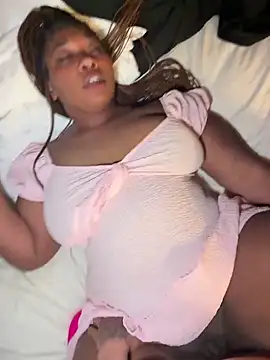 Ghoulsnooze 19 online show from April 28, 2026, 2:27 am