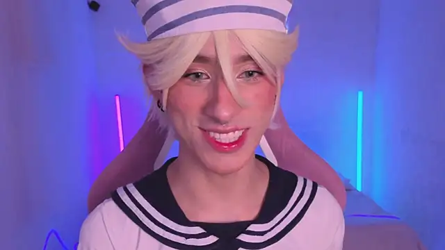 Snapshot of Kitsuneplay_ chatting on December 22, 2025, 10:07 pm Kitsuneplay online show from December 22, 2025, 10:07 pm