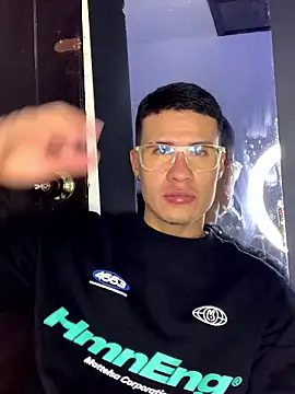 Latin Paisa Boy online show from January 11, 2026, 2:38 am