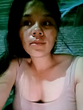 Snapshot of DIANAKUTE chatting on May 4, 2026, 10:28 pm DIANAKUTE online show from May 4, 2026, 10:28 pm