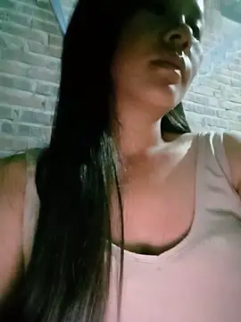 Snapshot of DIANAKUTE chatting on May 24, 2026, 9:20 pm DIANAKUTE online show from May 24, 2026, 9:20 pm