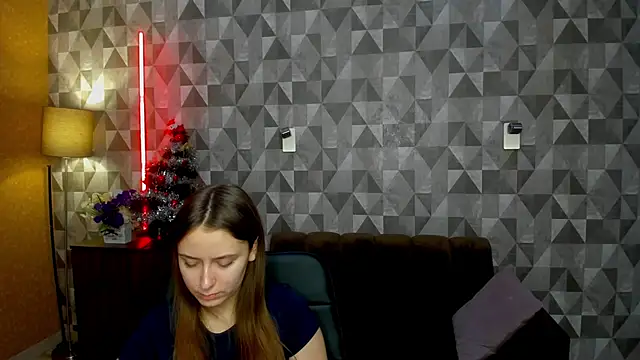 Snapshot of SerenityWild chatting on January 15, 2026, 6:29 am SerenityWild online show from January 15, 2026, 6:29 am