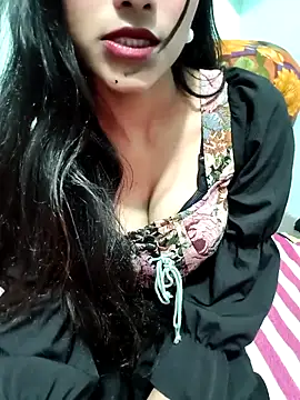 Snapshot of Yours-Zeenat chatting on January 19, 2026, 7:34 am Yours-Zeenat online show from January 19, 2026, 7:34 am