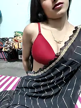 Snapshot of Yours-Zeenat chatting on February 17, 2026, 9:06 am Yours-Zeenat online show from February 17, 2026, 9:06 am