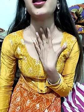 Snapshot of Yours-Zeenat chatting on February 23, 2026, 9:17 am Yours-Zeenat online show from February 23, 2026, 9:17 am