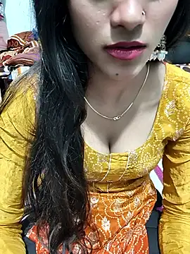 Snapshot of Yours-Zeenat chatting on February 23, 2026, 9:23 pm Yours-Zeenat online show from February 23, 2026, 9:23 pm