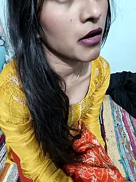 Snapshot of Yours-Zeenat chatting on March 5, 2026, 8:16 pm Yours-Zeenat online show from March 5, 2026, 8:16 pm