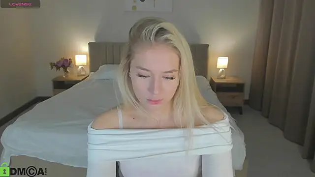 Snapshot of ChloeAlba chatting on January 13, 2026, 3:56 am ChloeAlba online show from January 13, 2026, 3:56 am