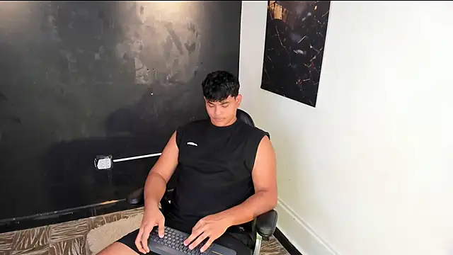 Snapshot of Nicole_and_thiago1 chatting on February 19, 2026, 9:00 pm Nicole and thiago1 online show from February 19, 2026, 9:00 pm