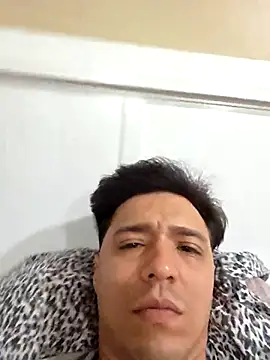 Snapshot of HoofedCylinder chatting on February 18, 2026, 3:41 pm HoofedCylinder online show from February 18, 2026, 3:41 pm