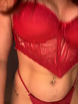 Snapshot of Isisbennett chatting on April 29, 2026, 1:10 am Isisbennett online show from April 29, 2026, 1:10 am