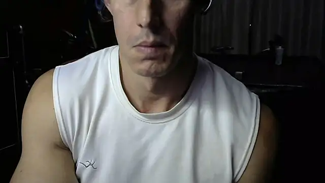 Snapshot of koolchillfun696969 chatting on April 26, 2026, 7:06 am koolchillfun696969 online show from April 26, 2026, 7:06 am