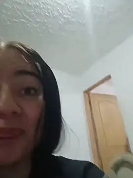 Snapshot of VelourNyx chatting on May 17, 2026, 6:33 am VelourNyx online show from May 17, 2026, 6:33 am