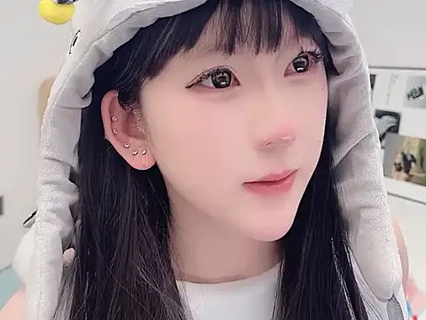 Snapshot of lnua-lnua chatting on January 15, 2026, 2:43 pm lnua-lnua online show from January 15, 2026, 2:43 pm