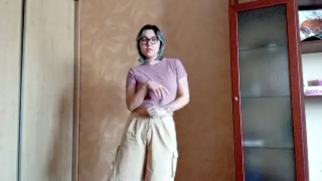 EvonTabb online show from March 9, 2026, 9:13 am