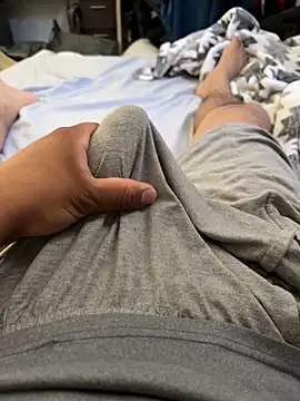 elpapigrande12 online show from April 4, 2026, 1:41 pm