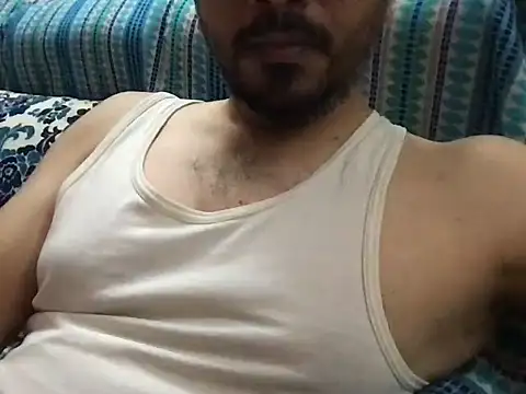 Snapshot of sundar85m chatting on August 3, 2026, 5:38 pm sundar85m online show from August 3, 2026, 5:38 pm