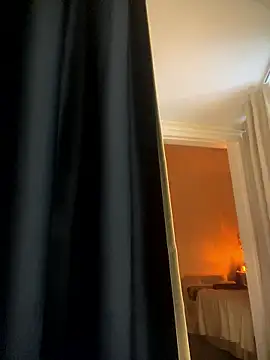 nanda108520 online show from January 16, 2026, 3:05 pm