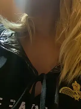 FoxxyFoxx online show from March 11, 2026, 8:15 pm