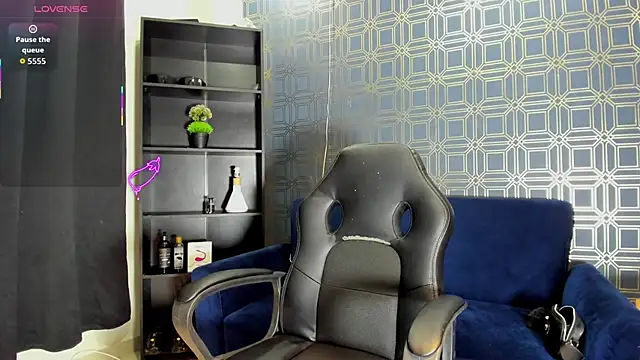 Snapshot of asher_lux chatting on May 16, 2026, 7:45 pm asher lux online show from May 16, 2026, 7:45 pm