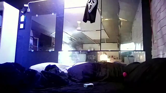 Snapshot of Bigbrowneyes25 chatting on March 1, 2026, 6:32 pm Bigbrowneyes25 online show from March 1, 2026, 6:32 pm