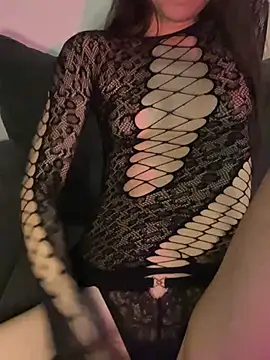 Annaluvv online show from April 23, 2026, 11:40 pm