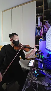 Snapshot of OnlyHand9x chatting on February 10, 2026, 6:17 am OnlyHand9x online show from February 10, 2026, 6:17 am