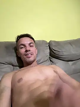 Snapshot of Naldopaugrand chatting on February 24, 2026, 2:42 am Naldopaugrand online show from February 24, 2026, 2:42 am