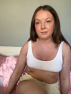 Nova-Vixen online show from April 19, 2026, 8:46 am