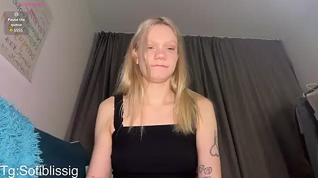 Bl1ssfulSof1 online show from February 21, 2026, 6:53 pm