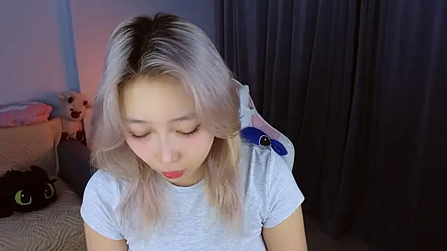 jasmilee online show from February 7, 2026, 7:17 pm